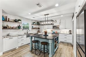 304 W Links Drive - Photo 9