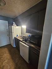 1902 Maplewood Court - Photo 8