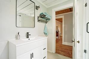 1015 N College Street - Photo 15