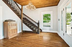 1015 N College Street - Photo 2