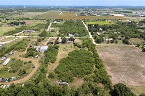 1253 Private Road 2431 - Photo 10
