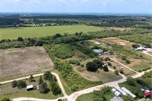 1253 Private Road 2431 - Photo 6