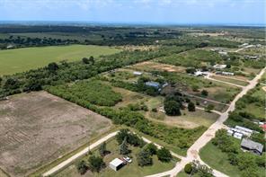 1253 Private Road 2431 - Photo 7