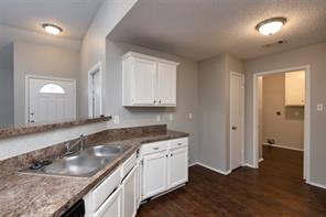 200 Caprock Drive - Photo 8