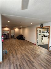 1002 S treadaway - Photo 2