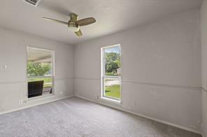 111 W Shelton Street - Photo 16
