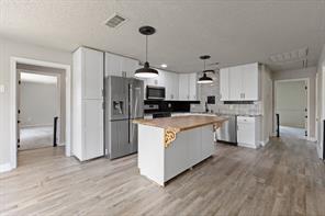 111 W Shelton Street - Photo 5