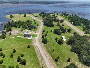 370 Shoreline Drive - Photo 1