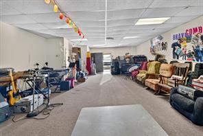 221-223 N Locust Street - Photo 14