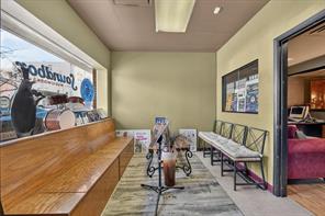 221-223 N Locust Street - Photo 21