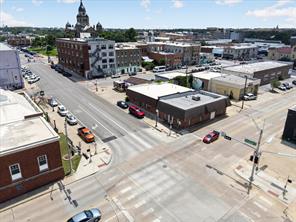 221-223 N Locust Street - Photo 3