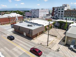 221-223 N Locust Street - Photo 32