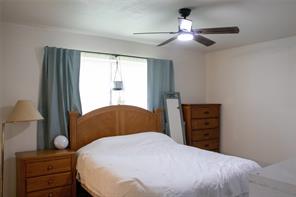 1011 Pacific Drive - Photo 14
