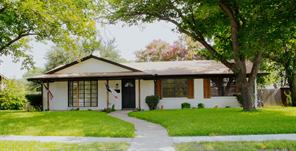 1011 Pacific Drive - Photo 2