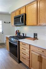 1011 Pacific Drive - Photo 9
