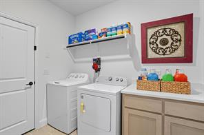 407 Sparrow Drive - Photo 18