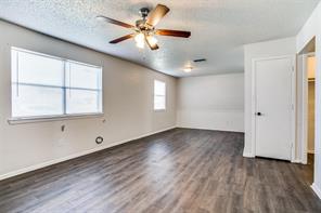 105 Peach Street - Photo 3