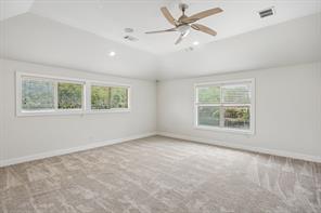 7635 Tanglecrest Drive - Photo 28