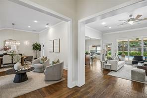 7635 Tanglecrest Drive - Photo 3