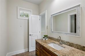 7635 Tanglecrest Drive - Photo 32