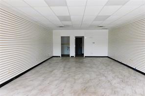 1421 W Houston Street - Photo 2