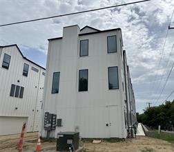 4635 Sylvester Street - Photo 1