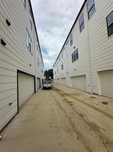 4635 Sylvester Street - Photo 3