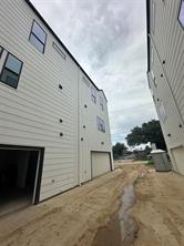 4635 Sylvester Street - Photo 4