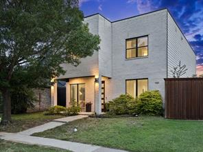 529 Picketts Drive - Photo 1