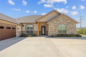 225 Plum Circle - Photo 1