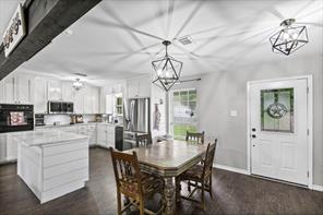 224 Crockett - Photo 7