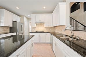 7309 Teakwood Drive - Photo 11