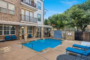 950 Henderson Street - Photo 1