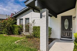 1742 Delaford Drive - Photo 4