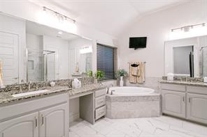 1024 Myers Park Trail - Photo 16