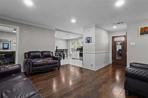 1418 Briarwood Drive - Photo 3