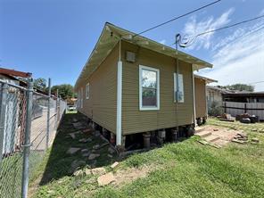 3010 Jerome Street - Photo 20