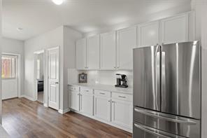 2092 Hartley Drive - Photo 4