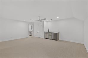 715 Kiowa Drive E - Photo 29