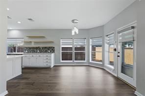 3601 Sandhurst Drive - Photo 11