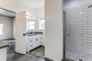 1409 County Road 913 - Photo 21