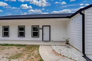 1409 County Road 913 - Photo 4