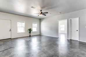 1409 County Road 913 - Photo 7
