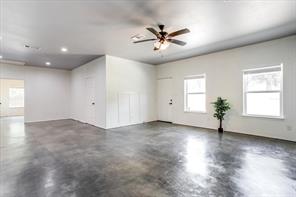 1409 County Road 913 - Photo 9