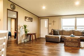2046 County Rd 103 - Photo 16