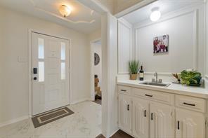 705 S Grove Road - Photo 4