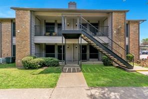 500 E Loop 820 - Photo 2