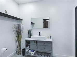 1331 Memorial Drive - Photo 18