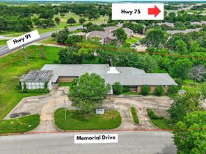 1331 Memorial Drive - Photo 2
