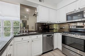 5932 Sandhurst Lane - Photo 6